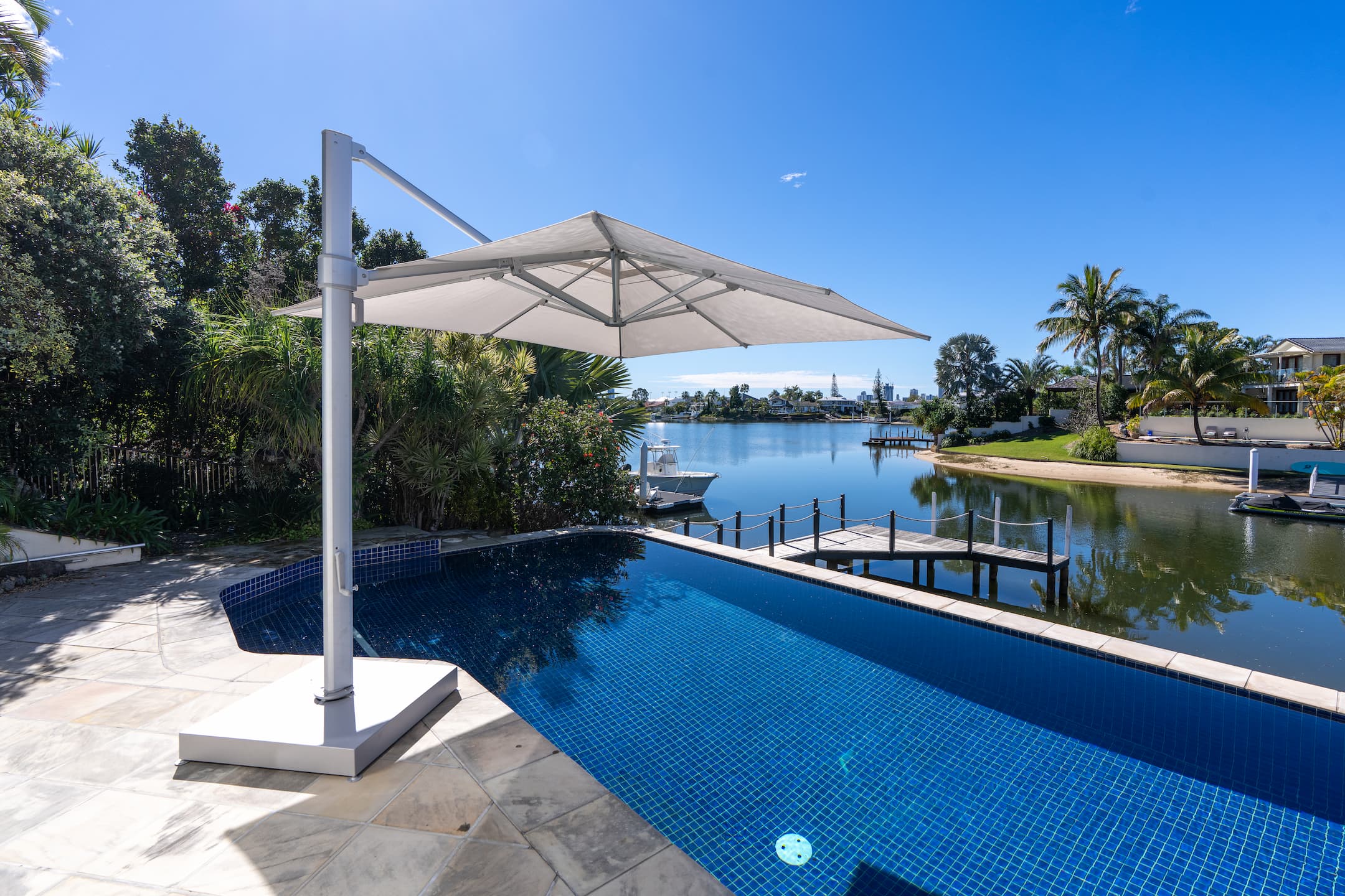 Skyspan Sola Summit web